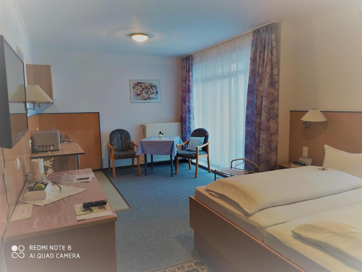 Hotel Diekgerdes Standard Клопенбург Екстериор снимка